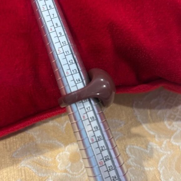 2 LUCITE Brown/Black Flower Chunky RINGS - Picture 8 of 9